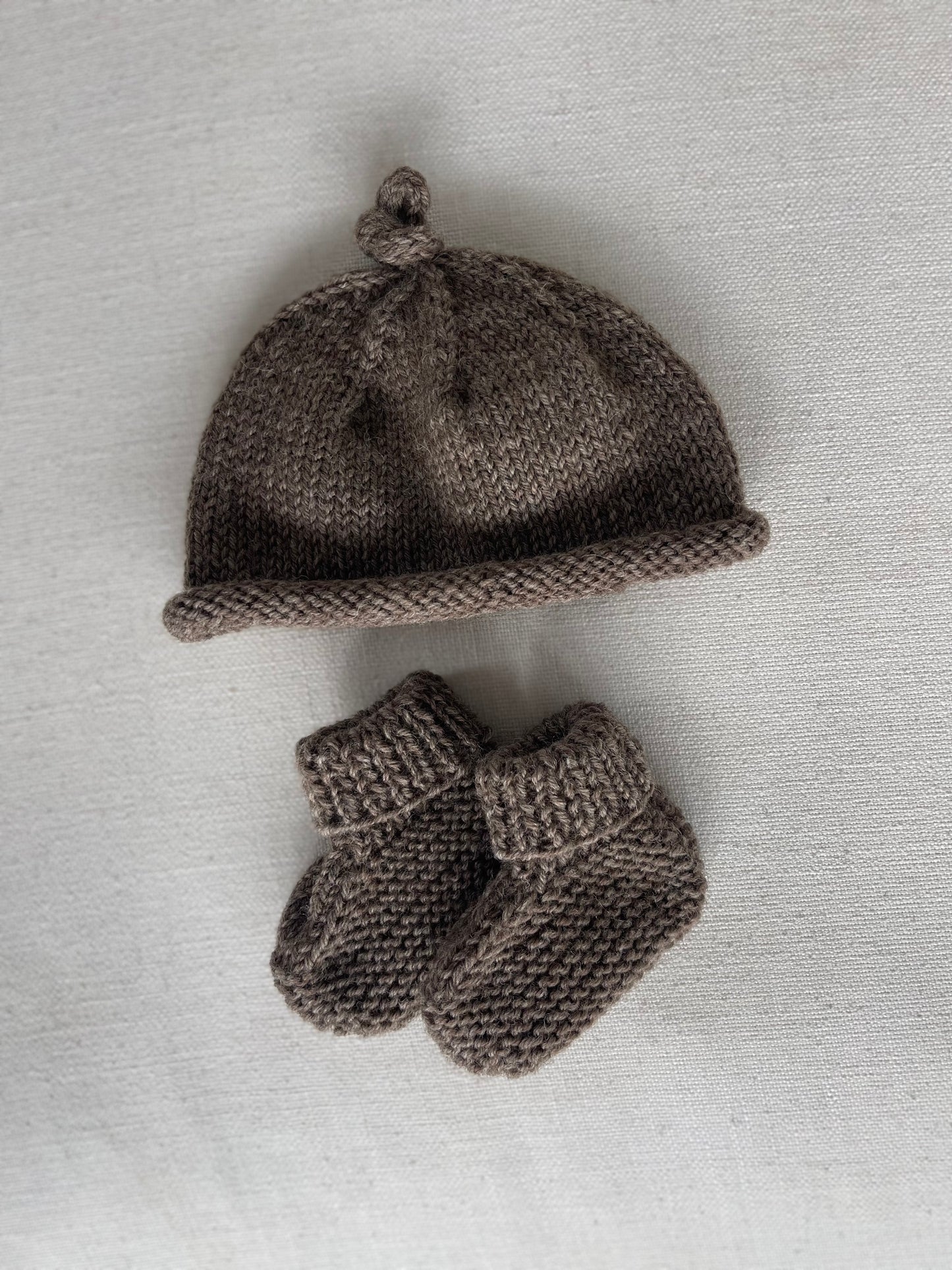 Top Knot hat & Booties - Falcon